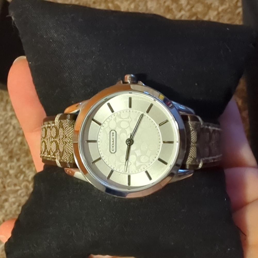 Coach ladies watch, brand new!